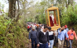 FOTOGRAFÍA [250x155px] titulada "Como un arrollo, contigo"